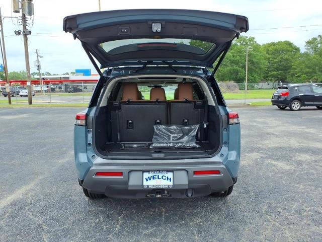 2026 Nissan Pathfinder Platinum 2WD