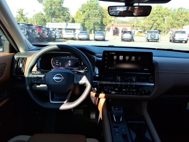2026 Nissan Pathfinder Platinum 2WD