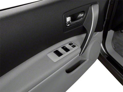 2011 Nissan Rogue FWD 4dr SV