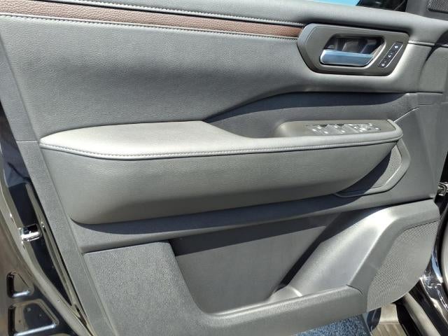 2025 Nissan Armada 4x4 SL