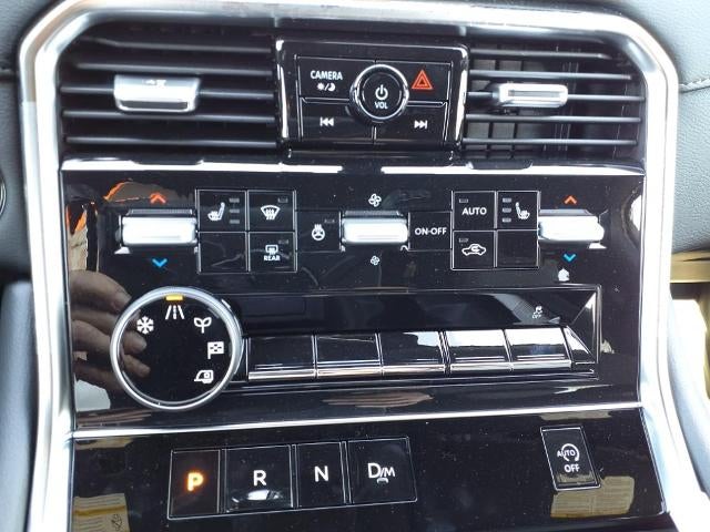 2025 Nissan Armada 4x2 SL