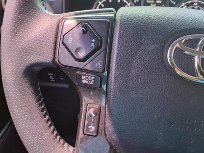 2022 Toyota 4Runner TRD Off Road 4WD (Natl)