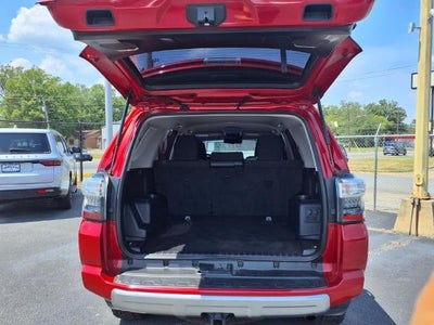 2022 Toyota 4Runner TRD Off Road 4WD (Natl)