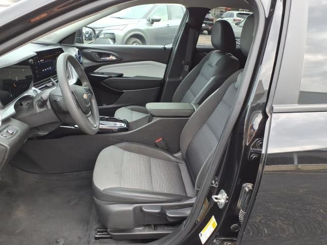2025 Chevrolet Trax FWD 4dr LT