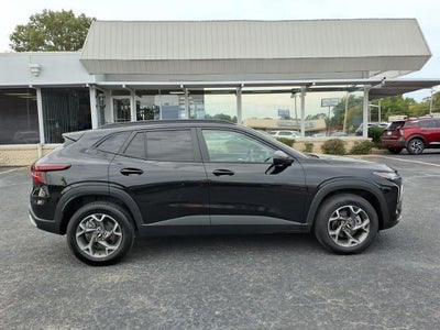 2025 Chevrolet Trax FWD 4dr LT